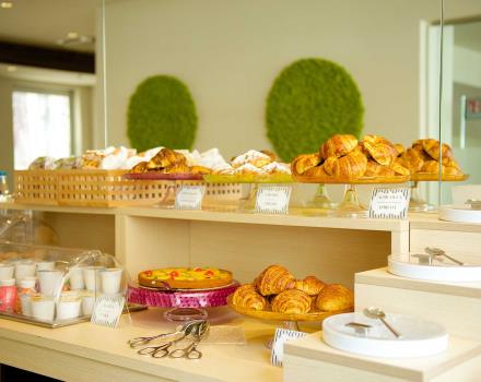 Petit déjeuner buffet dans le Best Western Hotel Luxor à Turin