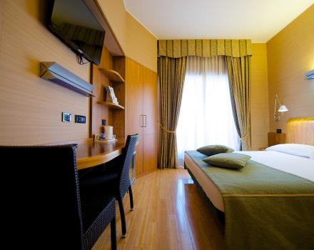Confort y servicio en el doble estándar habitación de Best Western Hotel Luxor en Torino